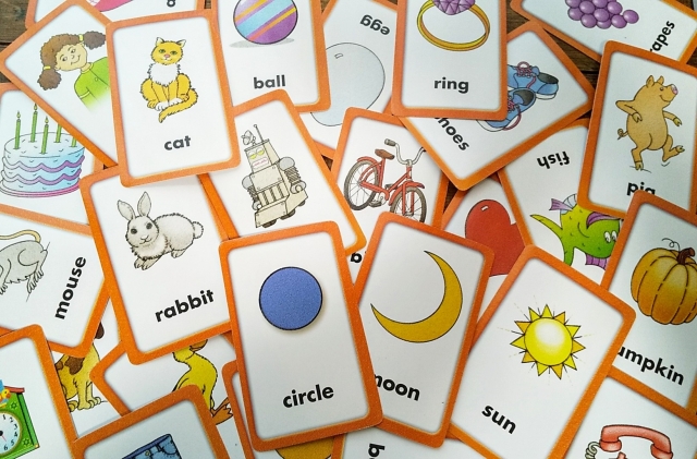 こどもの習い事「英語教室」| 子どもの習い事と家庭学習コツコツ